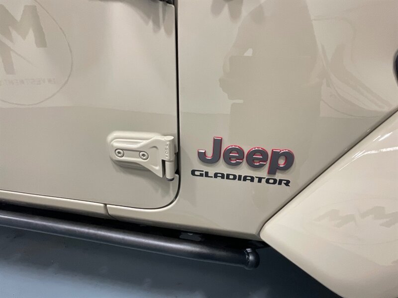 2020 Jeep Gladiator Rubicon 4X4 / CUSTOM BUILD / LIFTED / 20,000 MILES  / Leather / Navigation / 6-INC LIFT w. 37 inc MUD TIRES - Photo 31 - Gladstone, OR 97027