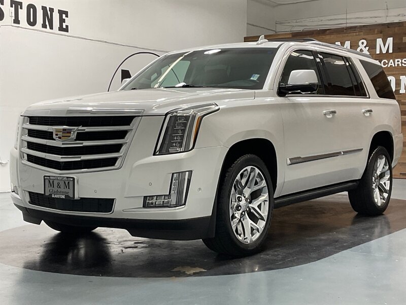 2017 Cadillac Escalade Premium Luxury 4X4 / 6.2L V8 / LOADED / 62K MILES   - Photo 65 - Gladstone, OR 97027