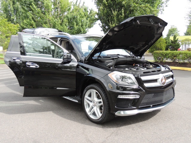 2013 Mercedes-Benz GL550 / 4-MATIC/ Third Seat  / 1-OWNER / LOADED   - Photo 31 - Portland, OR 97217