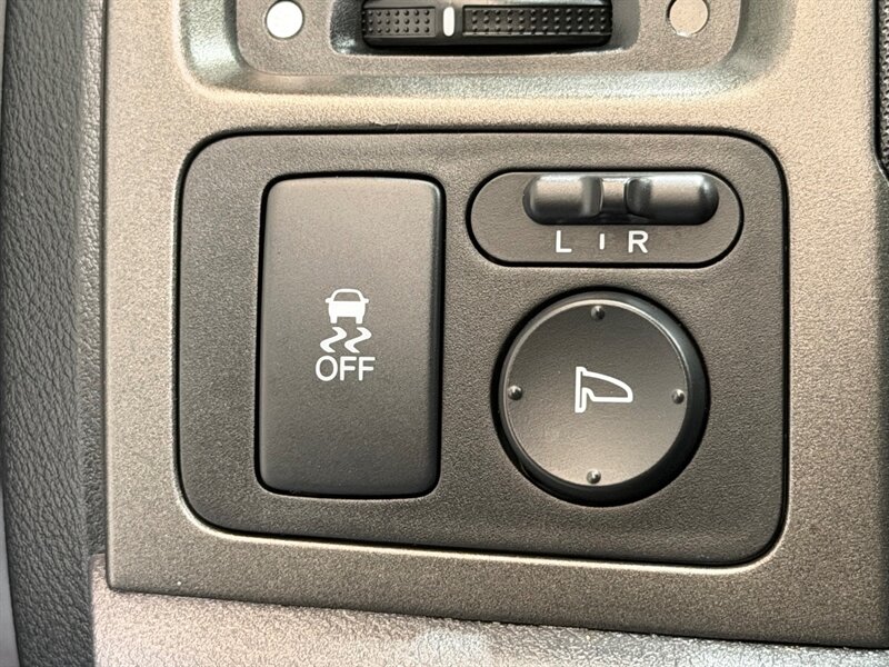 2010 Honda CR-V EX-L Sport Utility 4Cyl / New Tires / 86K Miles  / Backup Camera / Leather w. Heated Seats - Photo 18 - Gladstone, OR 97027