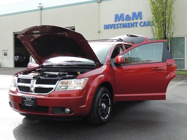 2009 Dodge Journey SXT AWD / Rear DVD / Back-Up Camera/ LOW 52k Miles   - Photo 9 - Portland, OR 97217