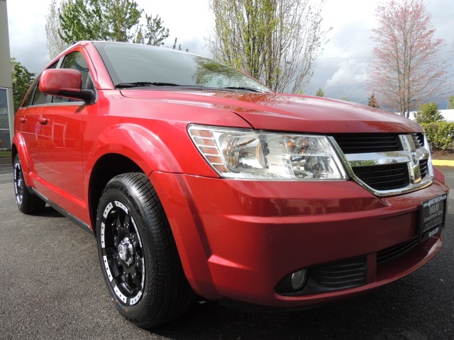 2009 Dodge Journey SXT AWD / Rear DVD / Back-Up Camera/ LOW 52k Miles   - Photo 40 - Portland, OR 97217