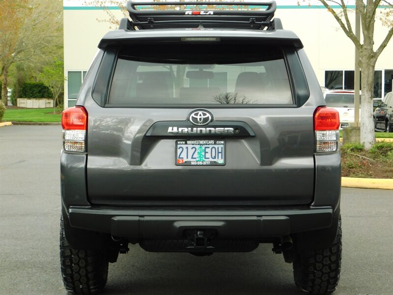 2010 Toyota 4Runner Trail Edition 4X4 / 1-OWNER /CRAWL CONTROL LIFTED   - Photo 6 - Portland, OR 97217