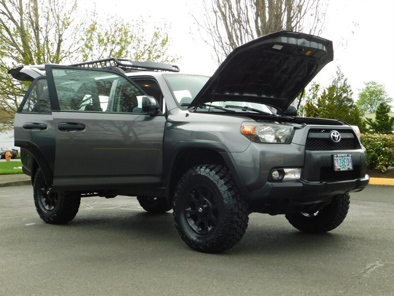 2010 Toyota 4Runner Trail Edition 4X4 / 1-OWNER /CRAWL CONTROL LIFTED   - Photo 37 - Portland, OR 97217