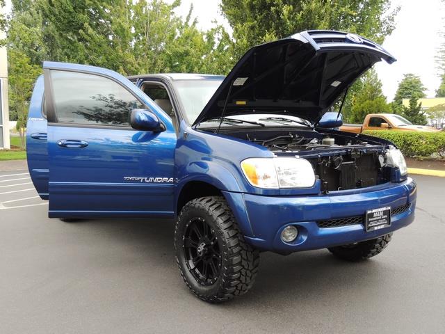 2005 Toyota Tundra Limited 4dr Double Cab / 4X4 / Navigation / LIFTED   - Photo 31 - Portland, OR 97217