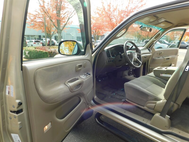 2002 Toyota Tundra SR5 V8 4dr Access Cab 4X4 / LOW MILES / LIFTED   - Photo 13 - Portland, OR 97217