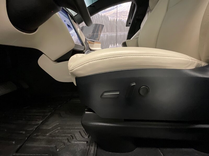 2020 Tesla Model X Long Range Plus AWD /3RD ROW SEAT/FULL SELF DRIVE  / 1-OWNER / 22 "  Wheel Rim Turbine Black / 7-Passenger / 23,000 MILES - Photo 36 - Gladstone, OR 97027