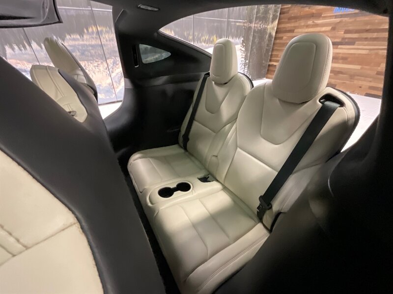 2020 Tesla Model X Long Range Plus AWD /3RD ROW SEAT/FULL SELF DRIVE  / 1-OWNER / 22 "  Wheel Rim Turbine Black / 7-Passenger / 23,000 MILES - Photo 11 - Gladstone, OR 97027