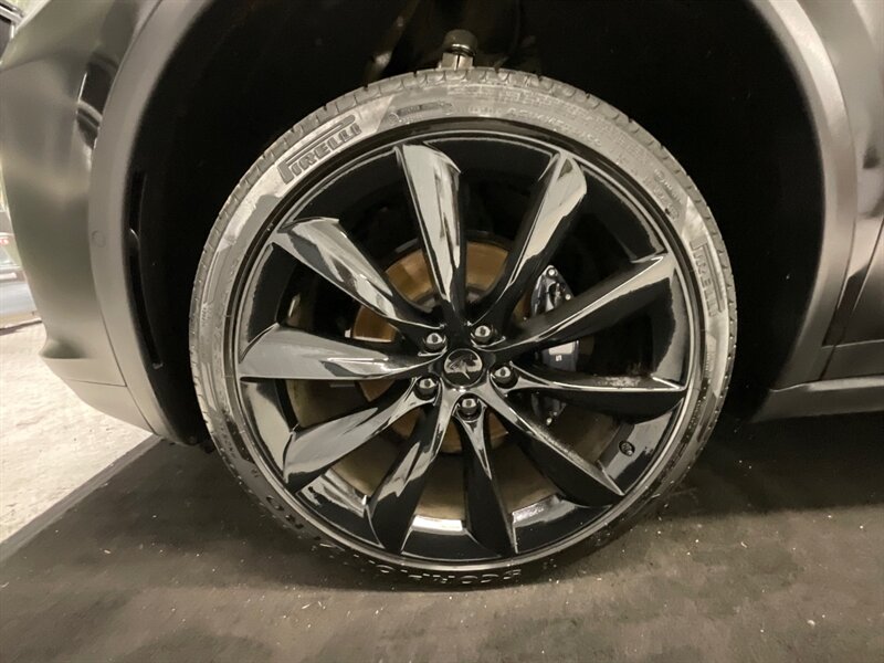 2020 Tesla Model X Long Range Plus AWD /3RD ROW SEAT/FULL SELF DRIVE  / 1-OWNER / 22 "  Wheel Rim Turbine Black / 7-Passenger / 23,000 MILES - Photo 22 - Gladstone, OR 97027