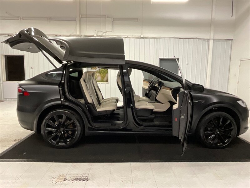 2020 Tesla Model X Long Range Plus AWD /3RD ROW SEAT/FULL SELF DRIVE  / 1-OWNER / 22 "  Wheel Rim Turbine Black / 7-Passenger / 23,000 MILES - Photo 31 - Gladstone, OR 97027