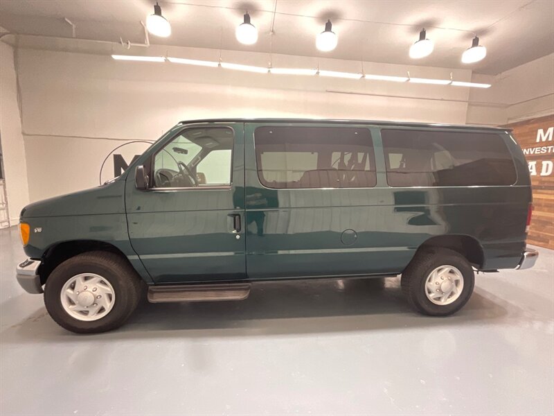 2001 Ford E-350 SD XLT Passenger Van 11-Passenger /111K Mile  /1-TON / 6.8L V10 / ZERO RUST - Photo 3 - Gladstone, OR 97027