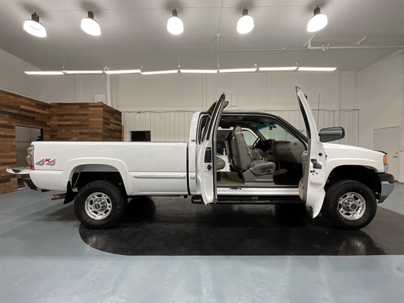 2001 GMC Sierra 2500 SLT 4Dr 4X4 / 8.1L V8 / Leather / 94,000 MILES  / LOCAL TRUCK NO RUST - Photo 15 - Gladstone, OR 97027