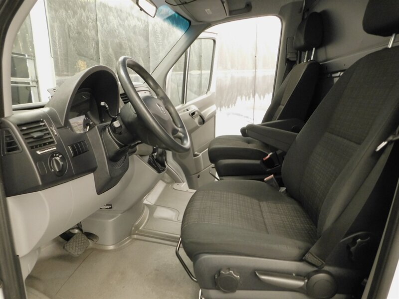 2015 Mercedes-Benz Sprinter 2500 Cargo Van  3.0   - Photo 12 - Gladstone, OR 97027