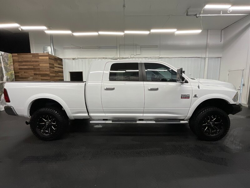 2012 RAM 3500 Laramie Mega Cab 4X4 / 6.7L CUMMINS DIESEL / LOCAL  FULLY LOADED / Leather Heated & Cooled Seats / RUST FREE / 1-TON - Photo 4 - Gladstone, OR 97027