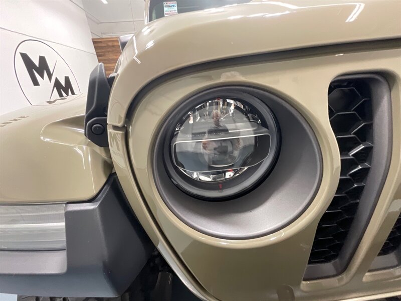 2020 Jeep Gladiator Mojave Pickup 4X4 / 1-OWNER / LIFTED / 31K MILES  / ZERO RUST / LIFTED w. 35 " BF GOODRICH TIRES & ICON WHEELS / Premium Audio Group / Alpine Sound - Photo 25 - Gladstone, OR 97027