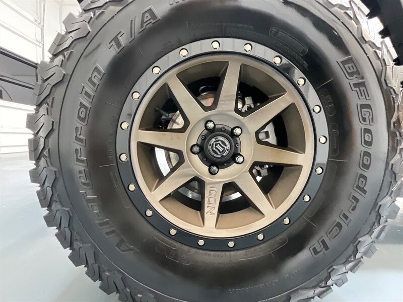 2020 Jeep Gladiator Mojave Pickup 4X4 / 1-OWNER / LIFTED / 31K MILES  / ZERO RUST / LIFTED w. 35 " BF GOODRICH TIRES & ICON WHEELS / Premium Audio Group / Alpine Sound - Photo 60 - Gladstone, OR 97027