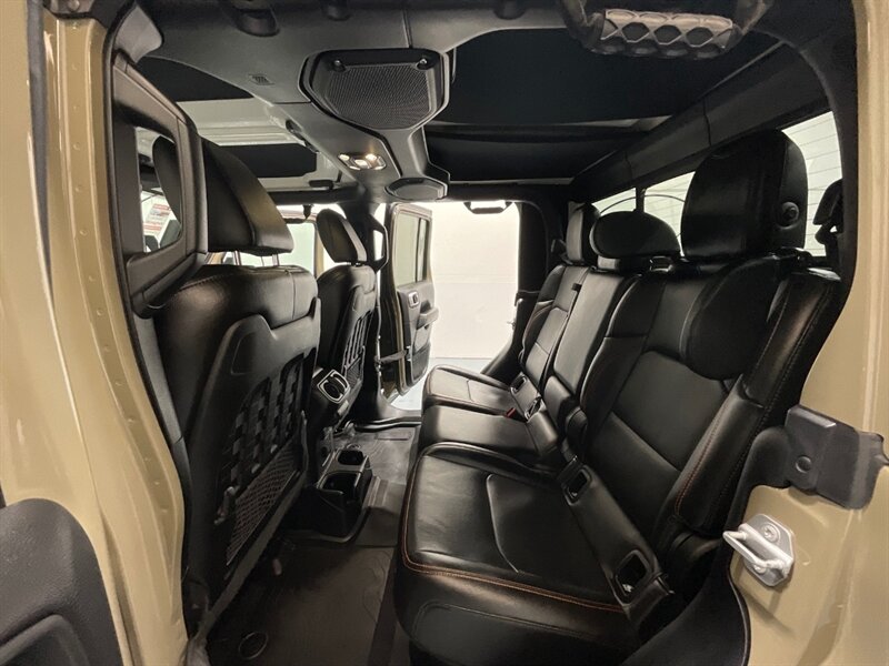 2020 Jeep Gladiator Mojave Pickup 4X4 / 1-OWNER / LIFTED / 31K MILES  / ZERO RUST / LIFTED w. 35 " BF GOODRICH TIRES & ICON WHEELS / Premium Audio Group / Alpine Sound - Photo 15 - Gladstone, OR 97027