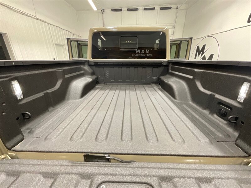 2020 Jeep Gladiator Mojave Pickup 4X4 / 1-OWNER / LIFTED / 31K MILES  / ZERO RUST / LIFTED w. 35 " BF GOODRICH TIRES & ICON WHEELS / Premium Audio Group / Alpine Sound - Photo 41 - Gladstone, OR 97027