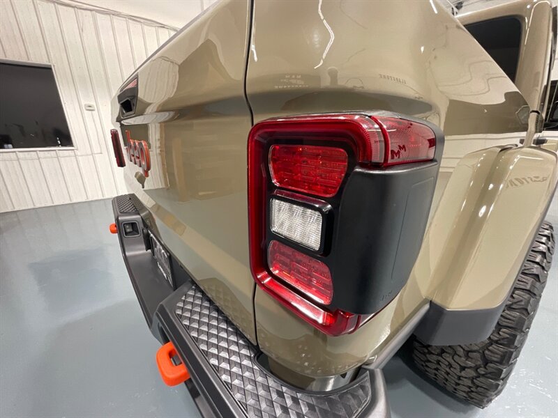2020 Jeep Gladiator Mojave Pickup 4X4 / 1-OWNER / LIFTED / 31K MILES  / ZERO RUST / LIFTED w. 35 " BF GOODRICH TIRES & ICON WHEELS / Premium Audio Group / Alpine Sound - Photo 27 - Gladstone, OR 97027
