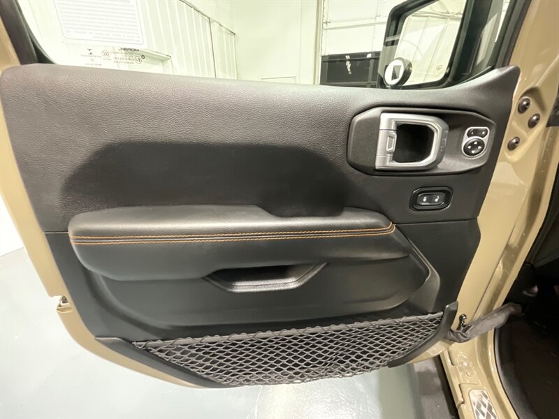 2020 Jeep Gladiator Mojave Pickup 4X4 / 1-OWNER / LIFTED / 31K MILES  / ZERO RUST / LIFTED w. 35 " BF GOODRICH TIRES & ICON WHEELS / Premium Audio Group / Alpine Sound - Photo 42 - Gladstone, OR 97027
