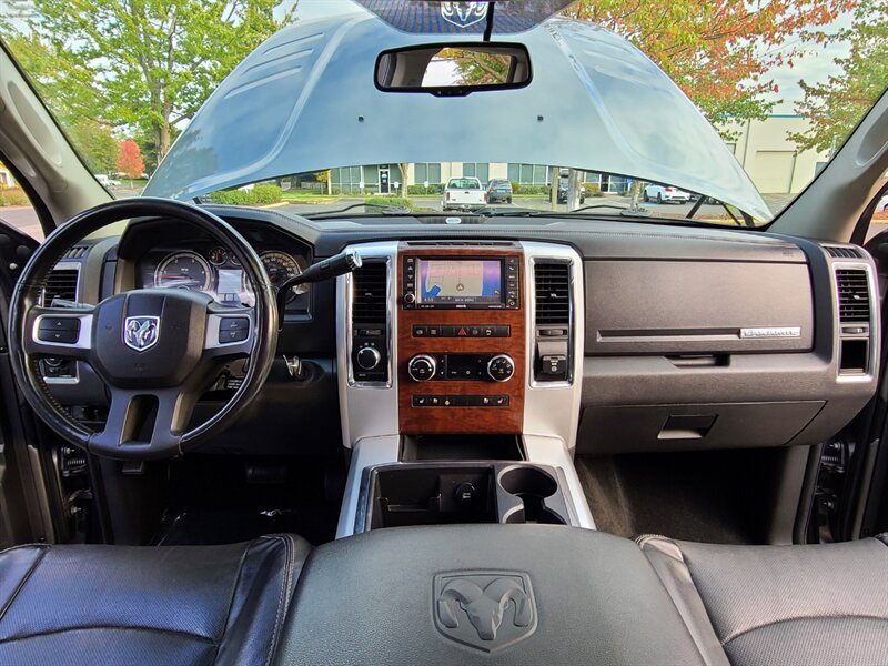 2011 RAM 3500 LARAMIE / 1-TON / 4X4 / 6.7L DIESEL / CUSTOM LIFT  LONG BED / SUN ROOF / LEATHER / NAVi / CUSTOM UPGRADES / SHARP !! - Photo 32 - Portland, OR 97217