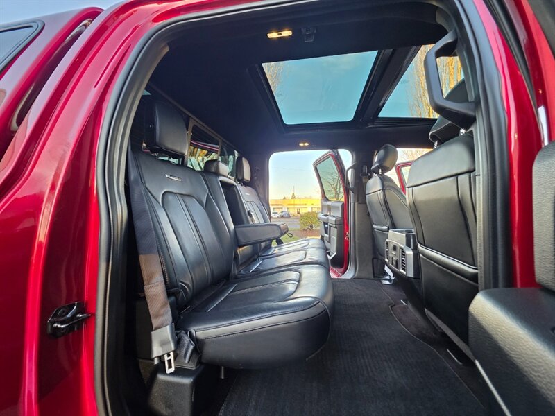 2017 Ford F-150 PLATINUM / 4X4 / PANORAMA ROOF / FULLY LOADED / SUPERCREW CAB / RADAR CRUISE / BLIND SPOT / REAR DIFFERENTIAL LOCKER - Photo 58 - Portland, OR 97217