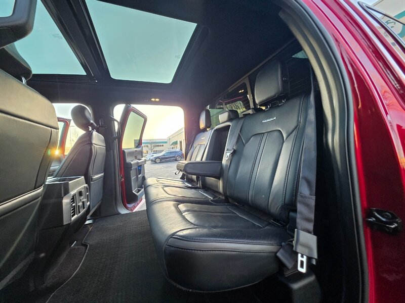 2017 Ford F-150 PLATINUM / 4X4 / PANORAMA ROOF / FULLY LOADED / SUPERCREW CAB / RADAR CRUISE / BLIND SPOT / REAR DIFFERENTIAL LOCKER - Photo 15 - Portland, OR 97217