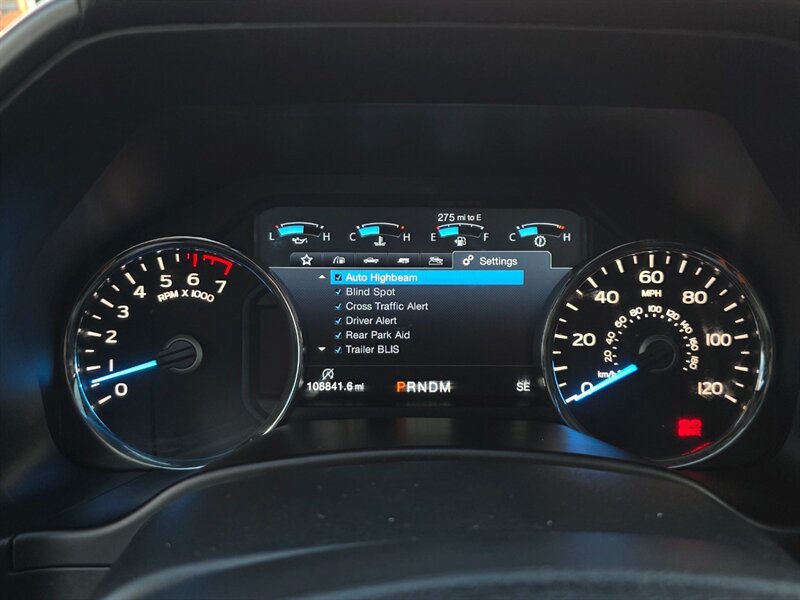 2017 Ford F-150 PLATINUM / 4X4 / PANORAMA ROOF / FULLY LOADED / SUPERCREW CAB / RADAR CRUISE / BLIND SPOT / REAR DIFFERENTIAL LOCKER - Photo 52 - Portland, OR 97217