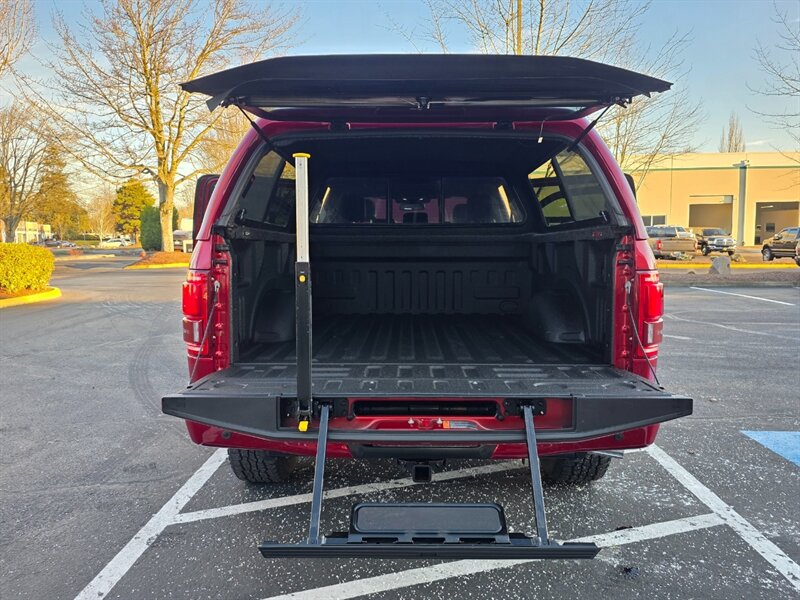 2017 Ford F-150 PLATINUM / 4X4 / PANORAMA ROOF / FULLY LOADED / SUPERCREW CAB / RADAR CRUISE / BLIND SPOT / REAR DIFFERENTIAL LOCKER - Photo 20 - Portland, OR 97217