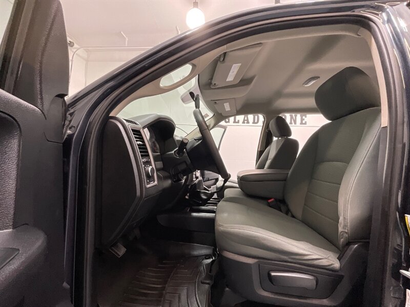 2014 RAM 2500 Tradesman Crew Cab 4X4 / 6.7L DIESEL / 6-SPEED  / LONG BED / ZERO RUST / ONLY 76K MILES - Photo 12 - Gladstone, OR 97027