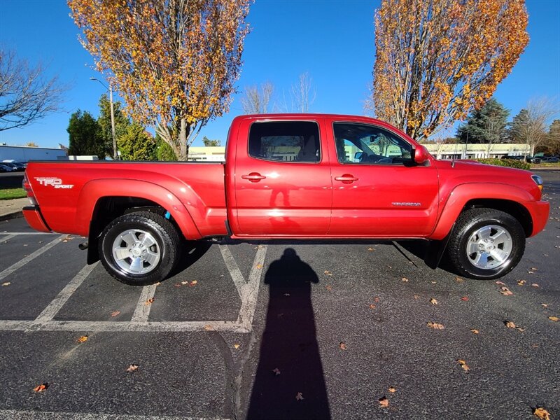 2011 Toyota Tacoma Pre-Runner DOUBLE CAB / LONG BED / TRD SPORT  / V6 4.0L / BACK CAM / NO RUST / 130K MILES ONLY - Photo 4 - Portland, OR 97217