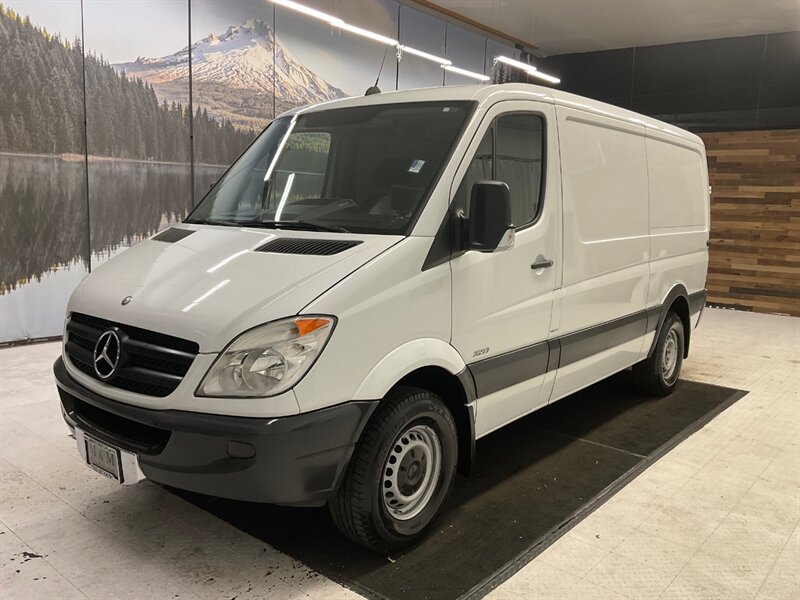 2012 Mercedes-Benz Sprinter 2500 CARGO VAN / 3.0L V6 DIESEL / Backup Camera  / STANDARD ROOF w. 144 " WB / 130,000 MILES - Photo 1 - Gladstone, OR 97027