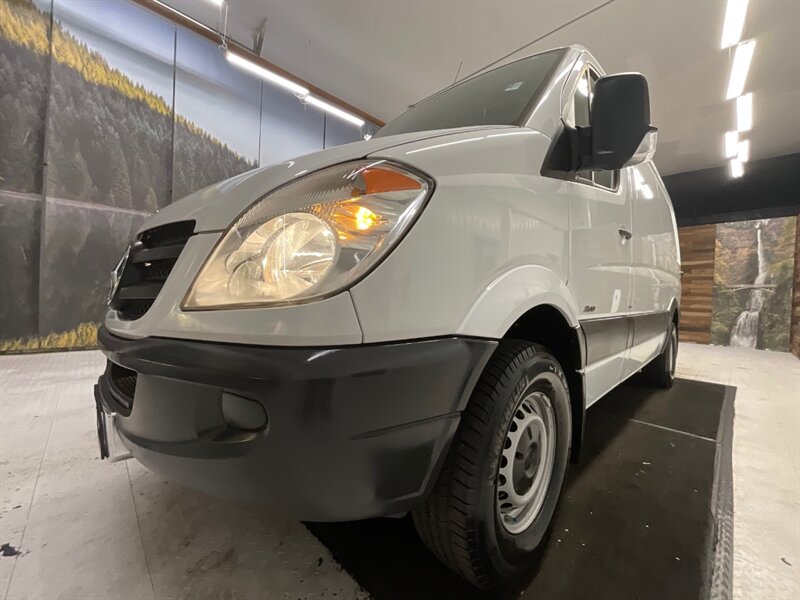 2012 Mercedes-Benz Sprinter 2500 CARGO VAN / 3.0L V6 DIESEL / Backup Camera  / STANDARD ROOF w. 144 " WB / 130,000 MILES - Photo 22 - Gladstone, OR 97027