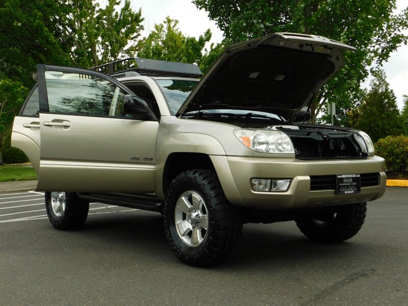 2004 Toyota 4Runner SR5 4X4 / V8 / 3RD ROW SEAT / DIFF LOCK / LIFTED   - Photo 29 - Portland, OR 97217