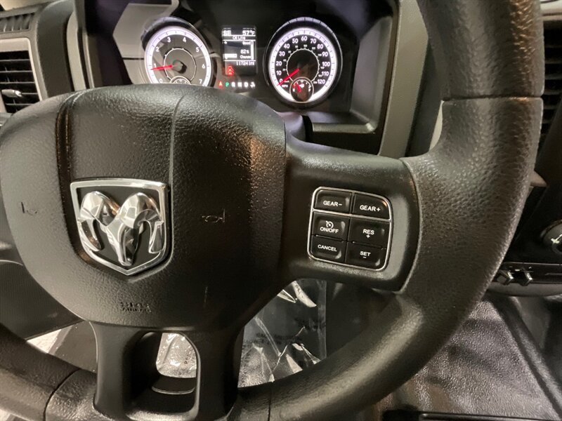 2019 RAM 1500 Tradesman Crew Cab 4X4 / 5.7L V8 / Backup Camera  / 8-Speed Transmission - Photo 47 - Gladstone, OR 97027