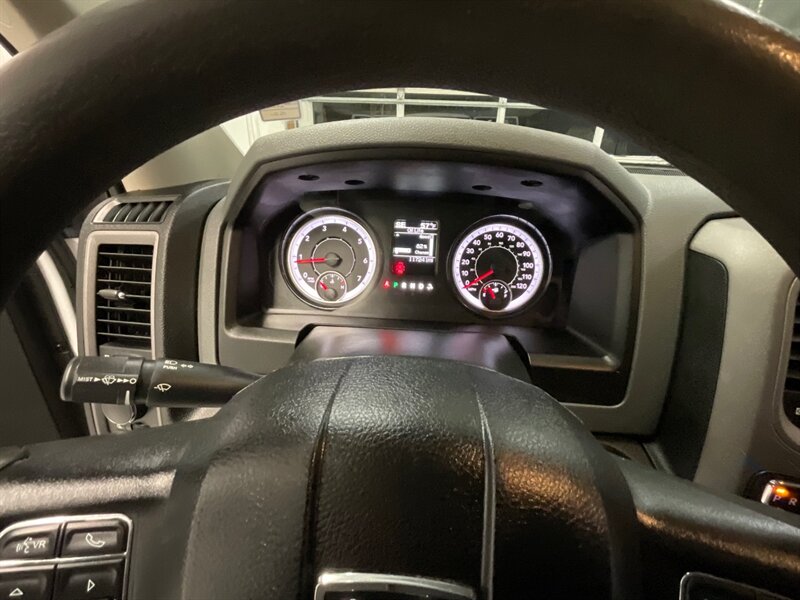 2019 RAM 1500 Tradesman Crew Cab 4X4 / 5.7L V8 / Backup Camera  / 8-Speed Transmission - Photo 50 - Gladstone, OR 97027