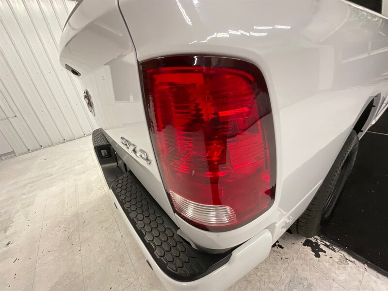 2019 RAM 1500 Tradesman Crew Cab 4X4 / 5.7L V8 / Backup Camera  / 8-Speed Transmission - Photo 26 - Gladstone, OR 97027