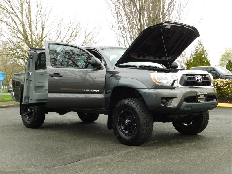 2013 Toyota Tacoma SR5 4Dr 4Cyl / 4X4 / 5-SPEED / LIFTED / LOW MILES