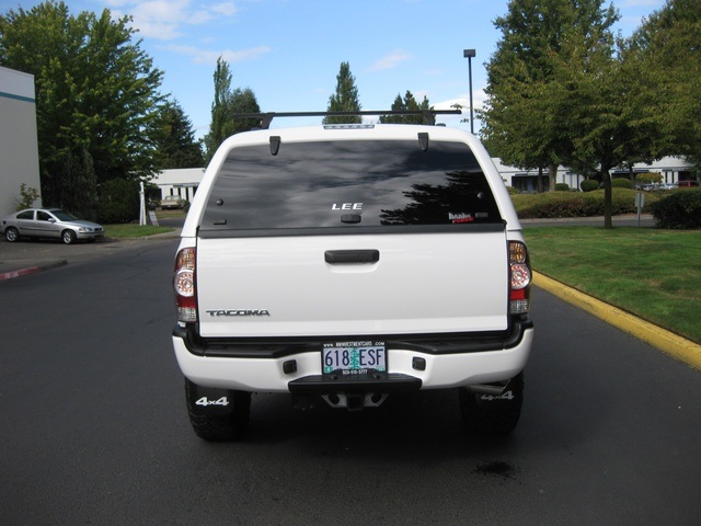 2010 Toyota Tacoma V6/4WD/ Trd Sport Off Road/ LIFTED   - Photo 4 - Portland, OR 97217