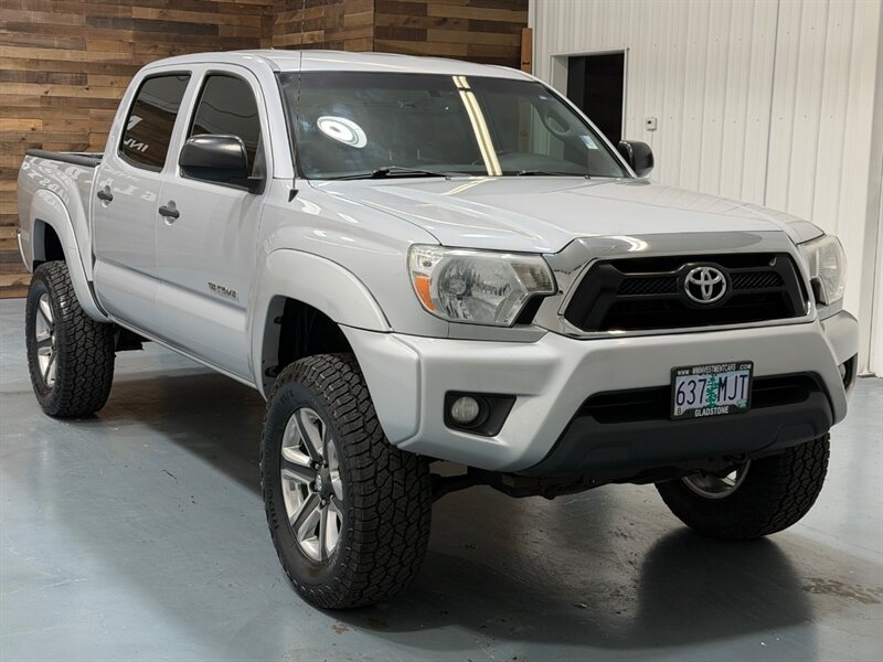 2012 Toyota Tacoma SR5 V6 Double Cab 4X4 / Backup Camera /LIFTED  /ZERO RUST - Photo 2 - Gladstone, OR 97027