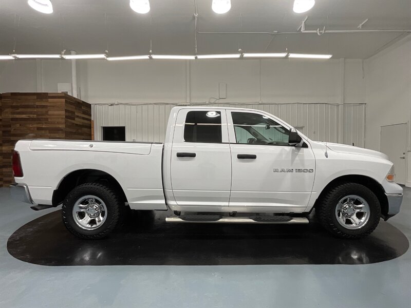 2012 RAM 1500 Quad Cab 4X4 / 4.7L V8 / RAMBOX / LOCAL  / NO RUST / Excel Cond - Photo 4 - Gladstone, OR 97027