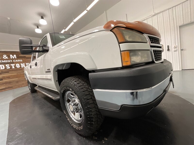 2006 Chevrolet Silverado 2500 LT 4X4 / 6.6L DIESEL / LBZ MOTOR / 94,000 MILES  / ZERO RUST / Long Bed - Photo 54 - Gladstone, OR 97027