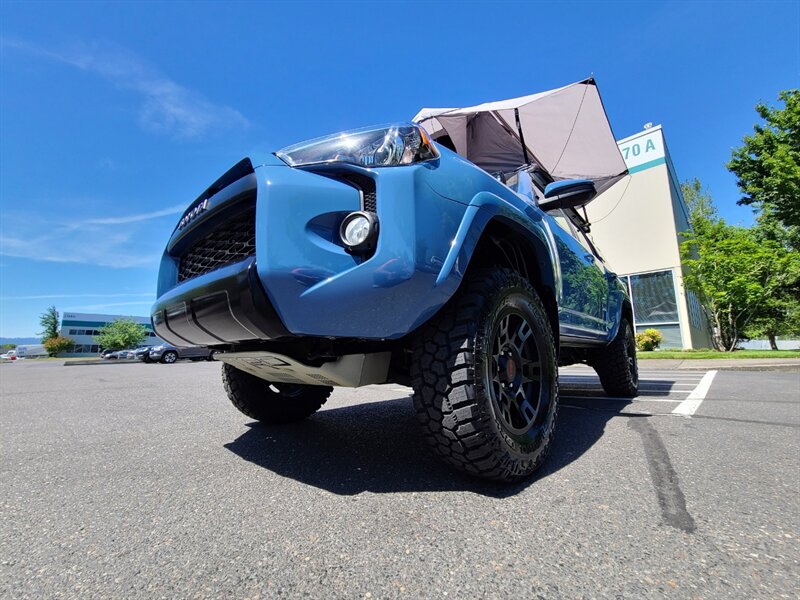 2018 Toyota 4Runner TRD PRO 4X4 / LIFTED / CRAWL CONTROL / DIFF LOCKER  / NEW TIRES / OEM TRD WHEELS / PRISTINE SHAPE !!! - Photo 10 - Portland, OR 97217