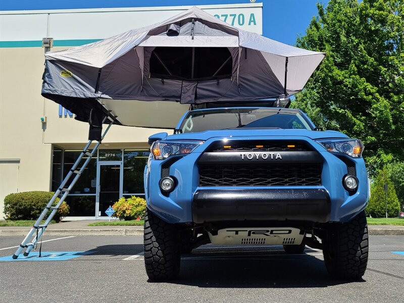 2018 Toyota 4Runner TRD PRO 4X4 / LIFTED / CRAWL CONTROL / DIFF LOCKER  / NEW TIRES / OEM TRD WHEELS / PRISTINE SHAPE !!! - Photo 6 - Portland, OR 97217