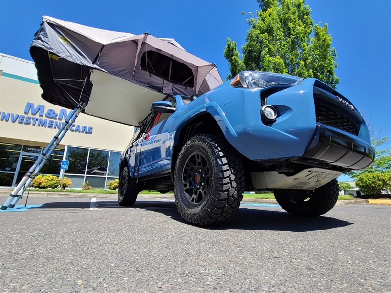 2018 Toyota 4Runner TRD PRO 4X4 / LIFTED / CRAWL CONTROL / DIFF LOCKER  / NEW TIRES / OEM TRD WHEELS / PRISTINE SHAPE !!! - Photo 9 - Portland, OR 97217