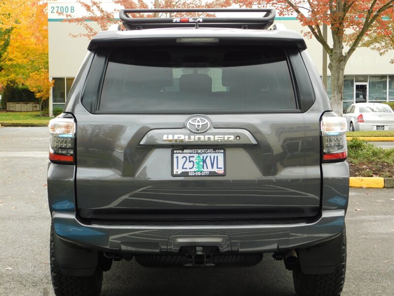 2018 Toyota 4Runner SR5 4X4 / 3RD SEAT / Navi / LIFTED LIFTED   - Photo 6 - Portland, OR 97217