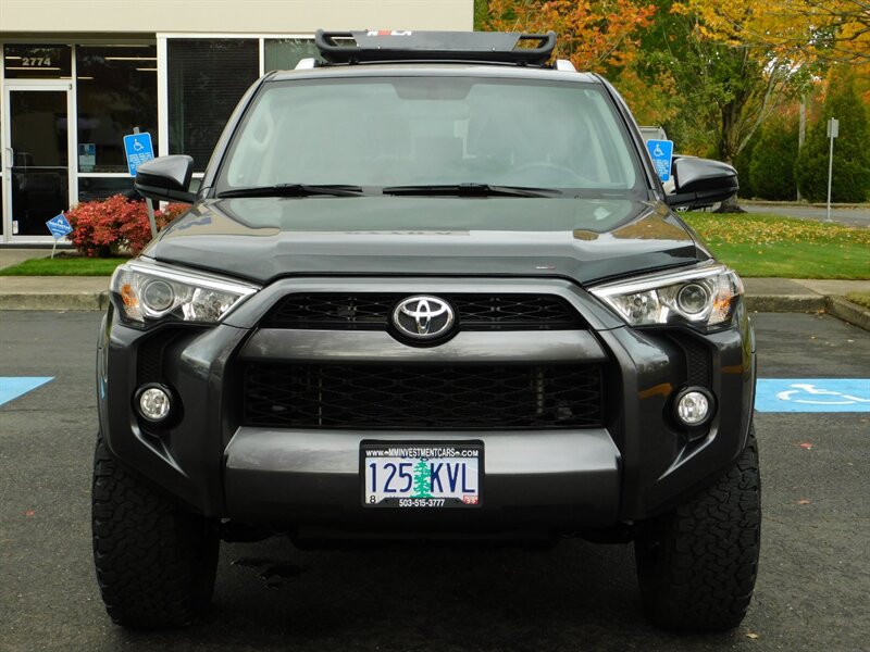 2018 Toyota 4Runner SR5 4X4 / 3RD SEAT / Navi / LIFTED LIFTED   - Photo 5 - Portland, OR 97217