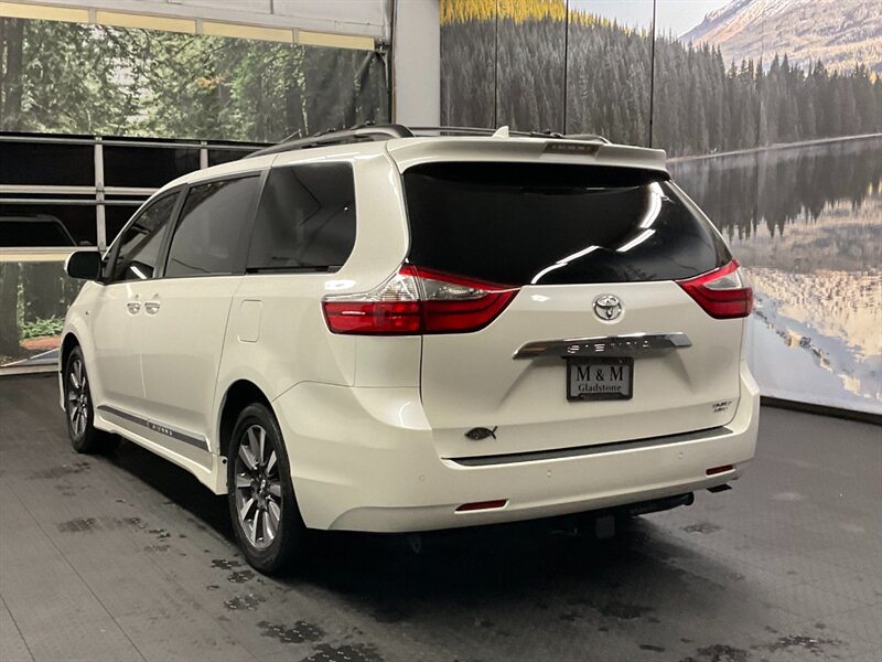 2019 Toyota Sienna Limited Premium  AWD / 1-OWNER / 22,000 MILES  LOCAL VAN / FULLY LOADED / DVD / Sunroof / Navigation / Leather / SHARP & CLEAN !! - Photo 8 - Gladstone, OR 97027