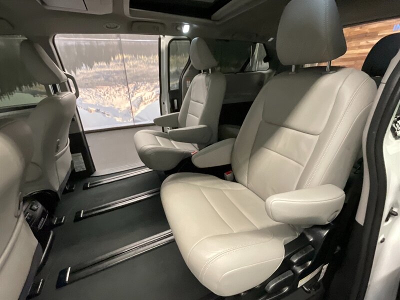 2019 Toyota Sienna Limited Premium AWD / 1-OWNER / 22,000 MILES LOCAL ...