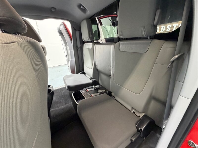 2012 Toyota Tacoma SR5 6.1FT BED 2WD / 4Cyl / 1-OWNER / 63K MILES /ZERO RUST / BRAND NEW WHEELS & TIRES - Photo 14 - Gladstone, OR 97027